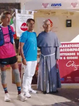 Dario Della Pace, l’ultramaratoneta che ha sfidato da Osimo a Copertino i Km ed il tempo per “San GoseppuNuesciu” - Corriere Salentino