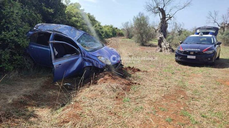 Perde il controllo dell'auto e termina fuori strada: tre feriti in ospedale - Corriere Salentino