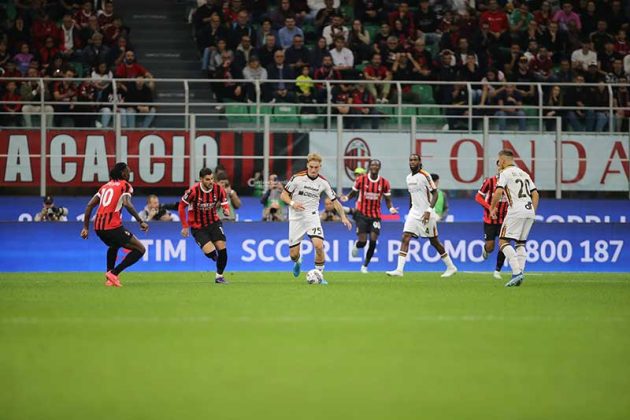 Blackout Lecce, il Milan non perdona: 3 gol in 5 minuti spengono le luci a San Siro - Corriere Salentino
