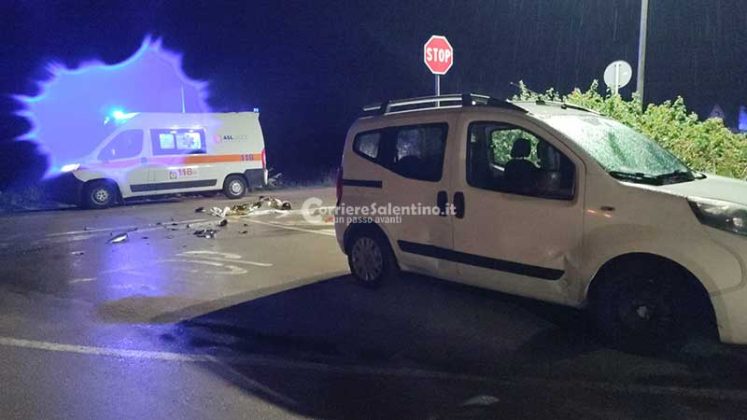 Schianto fatale sulla litoranea tra auto e moto, nulla da fare per un gallipolino di 46 anni - Corriere Salentino