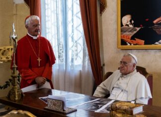 Il docufilm “I santi di carta – la lotta contro i cartapestai che conquistarono il mondo” in anteprima al Festival del cinema europeo