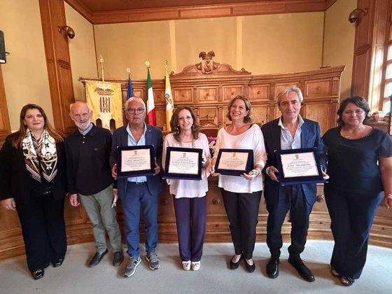 La Provincia di Lecce ha ringraziato i dirigenti scolastici che lasciano la guida degli Istituti salentini e ha dato il benvenuto ai nuovi Presidi: oggi la cerimonia a Palazzo dei Celestini - Corriere Salentino