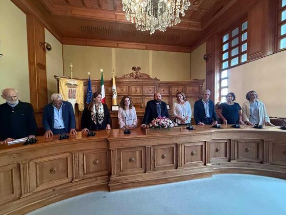 La Provincia di Lecce ha ringraziato i dirigenti scolastici che lasciano la guida degli Istituti salentini e ha dato il benvenuto ai nuovi Presidi: oggi la cerimonia a Palazzo dei Celestini - Corriere Salentino