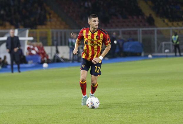 Un gol di Dorgu e si torna finalmente a sorridere: il Lecce batte il Verona e conquista 3 punti, ossigeno e fiducia - Corriere Salentino