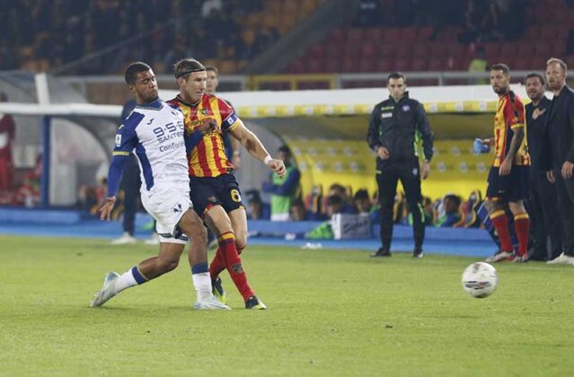 Un gol di Dorgu e si torna finalmente a sorridere: il Lecce batte il Verona e conquista 3 punti, ossigeno e fiducia - Corriere Salentino