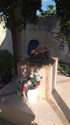 Vandali all’Aria Sana, distrutta la statua di Sant’Antonio del fuoco - Corriere Salentino