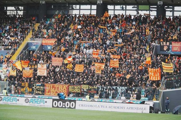 Quarta sconfitta per il Lecce, stavolta senza rimpianti: l’Udinese prende due legni, una punizione di Zemura castiga i giallorossi - Corriere Salentino