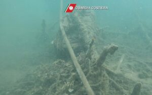 Occupazione abusiva del demanio marino. Sgomberati 41 natanti a Gallipoli - Corriere Salentino