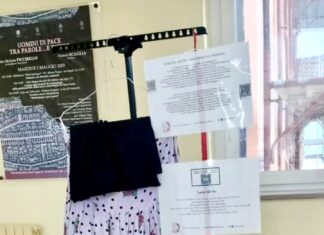 Lunedì 18 novembre “Com’eri vestita?”: arriva a Lecce la mostra itinerante che racconta storie di violenza