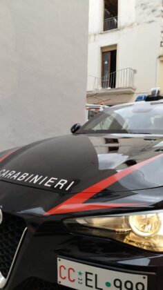 Ennesima morte sul lavoro: operaio di 71 anni travolto da un parapetto - Corriere Salentino