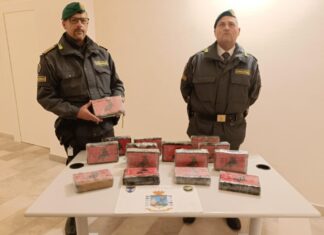 In macchina sulla Lecce-Brindisi con oltre 15 chili di cocaina: 51enne condannato a 7 anni e 4 mesi