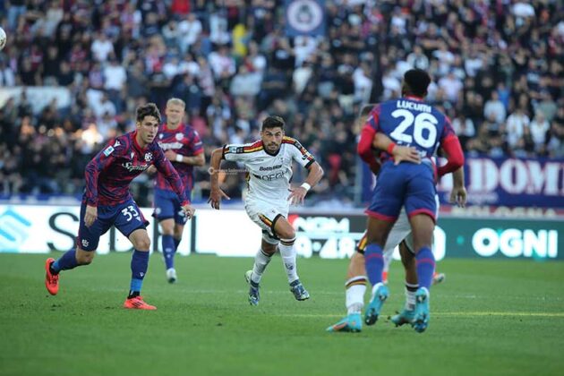 A Bologna un Lecce rinunciatario e senza coraggio, Orsolini lo punisce a 5 minuti dal 90° - Corriere Salentino