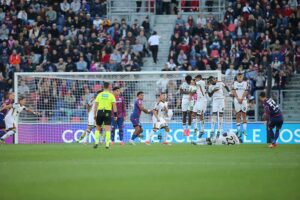 Le pagelle dei giallorossi in Bologna - Lecce: Gallo croce e delizia, l’attacco annaspa, bene Gaspar - Corriere Salentino