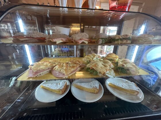 Scopri un luogo segreto a Lecce: La Caffetteria OgniBene, dove relax, cultura e sapori si incontrano - Corriere Salentino