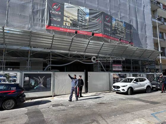 Ancora un dramma sul lavoro: cade da un’impalcatura nel pieno centro di Lecce, nulla da fare per un imprenditore - Corriere Salentino