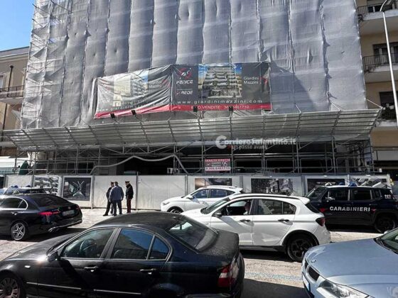 Ancora un dramma sul lavoro: cade da un’impalcatura nel pieno centro di Lecce, nulla da fare per un imprenditore - Corriere Salentino