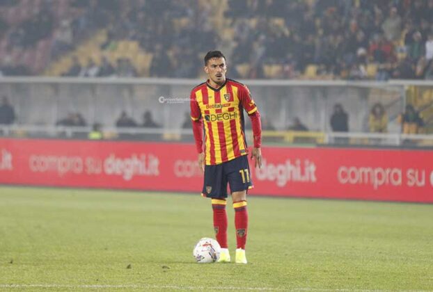 Senza idee né sangue per un tempo, il Lecce riacciuffa l’Empoli nella ripresa. Due traverse nel finale negano la vittoria ai giallorossi - Corriere Salentino