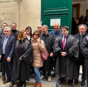 La marcia di protesta della Camera civile: giudice di pace, ritardi intollerabili per cronica carenza di giudici e personale amministrativo - Corriere Salentino