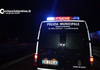 Fuori strada con l’auto, si rifiuta di sottoporsi al test alcolemico: denunciato