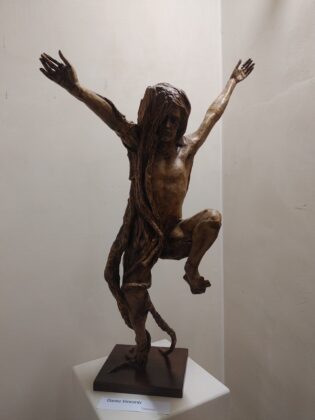 La Mostra Cartapesta d’Autore di Dante Vincenti al Conservatorio Sant’Anna - Corriere Salentino