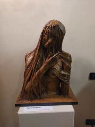 La Mostra Cartapesta d’Autore di Dante Vincenti al Conservatorio Sant’Anna - Corriere Salentino