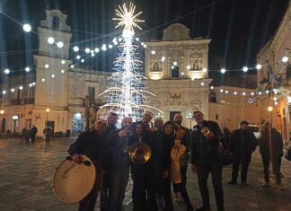 Con Illuminiamo il Natale si accende Piazza Falconieri