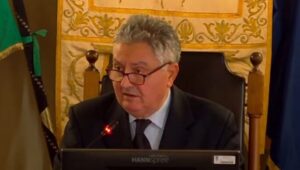 Via dell’Abate, il problema resta. Interrogazione di Rotundo per riaprire i ponticelli. Traffico in tilt nelle ore di punta - Corriere Salentino