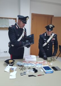 Blitz antidroga a Supersano: arrestato il figlio di un ex pentito della Sacra Corona Unita - Corriere Salentino