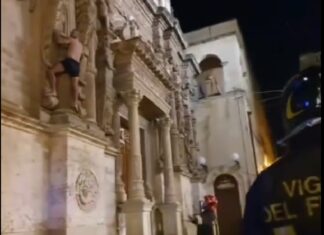 “Spiderman” si presenta in commissariato e con una mazza da baseball picchia il suo avvocato: arrestato