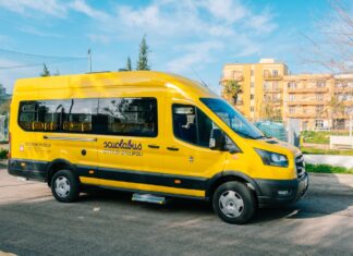 Inaugurato il nuovo scuolabus elettrico del Comune di Gallipoli