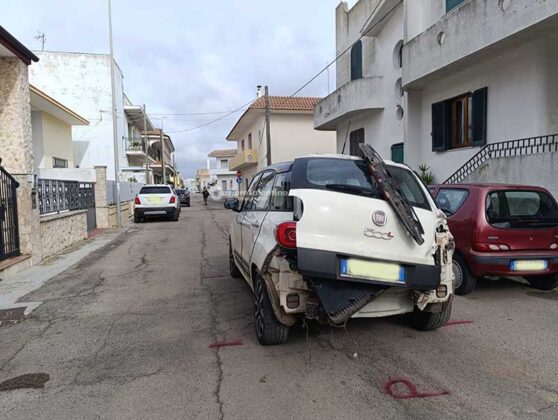 Impatto tra moto e auto in paese: centauro in ospedale con codice rosso - Corriere Salentino