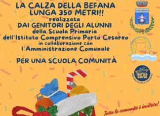 A Porto Cesareo sfila la calza della befana artigianale più grande di sempre