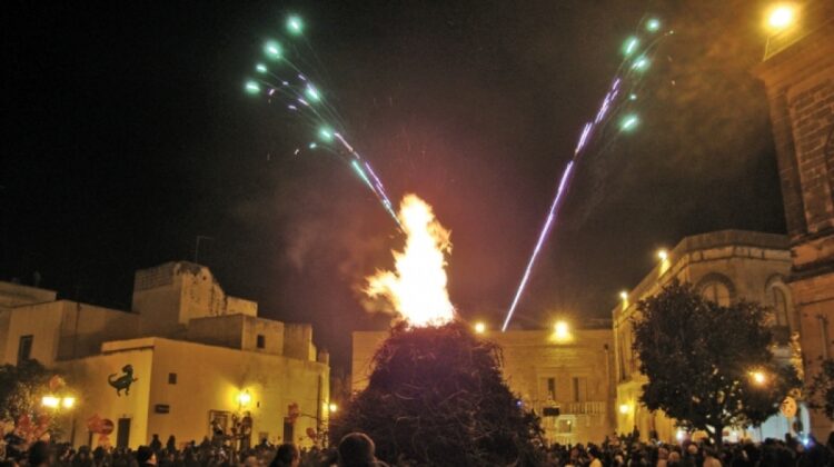 Il 17 febbraio a Cutrofiano “Sant'Antoni te le Focare” - Corriere Salentino
