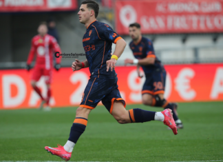 Le pagelle dei giallorossi in Monza-Lecce, bene Falcone, Helgason in crescita