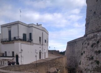 Un 18enne precipitato a Otranto: nominato consulente tecnico di parte per l’analisi dello smartphone
