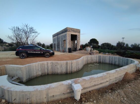 Piscina abusiva in area vincolata, la scoperta nel basso Salento grazie all’elicottero - Corriere Salentino