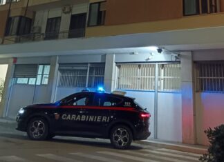 Racale, spaccata nel negozio di abbigliamento ed è il terzo furto in un paio di anni