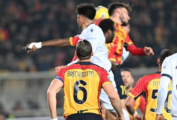 Le pagelle dei giallorossi in Lecce-Bologna: bene la difesa - Corriere Salentino