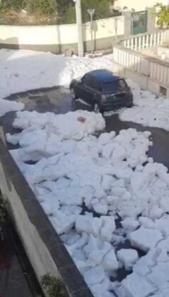 Meteo estremo, altra grandinata nel Capo di Leuca: le strade diventano fiumi di ghiaccio - Corriere Salentino