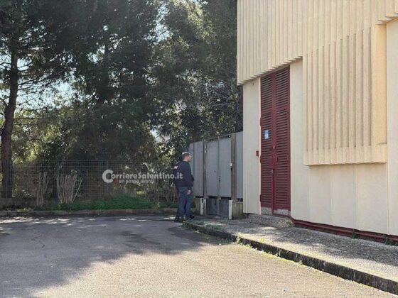 Tentata rapina alle Poste di Monteroni: direttore ferito, ma i banditi fuggono a mani vuote - Corriere Salentino