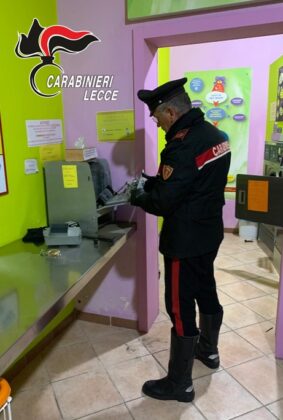 Ruba in una lavanderia, i cittadini allertano il 112 e finisce in manette: arrestato e scarcerato un 46enne - Corriere Salentino