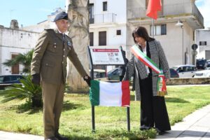 Specchia rende omaggio al “Milite Ignoto” con la cittadinanza onoraria: un tributo al sacrificio e all’unità della Nazione - Corriere Salentino