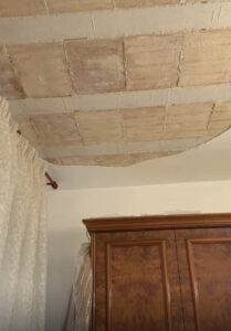 Crollo di un solaio in un alloggio popolare in zona 167, “Chiediamo alla Regione più attenzione” - Corriere Salentino