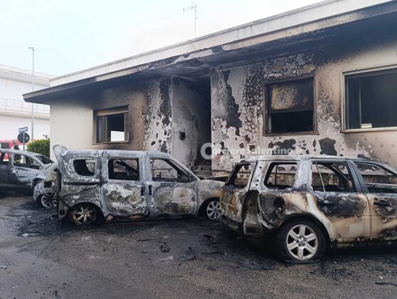 Imprenditore nel mirino: escavatori ed auto in fiamme, bomba inesplosa davanti la porta di casa - Corriere Salentino