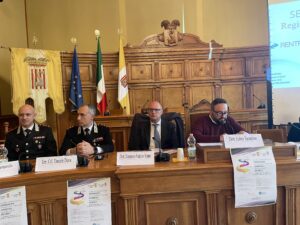 Rifiuti, l’allarme del prefetto: “Dopo la Terra dei fuochi e Foggia, nel mirino anche il Salento”. L’incontro sulla tracciabilità di Lavorosa e CSV - Corriere Salentino