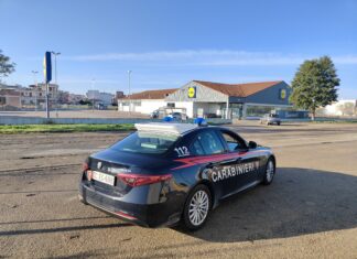 Furti nei supermercati, in tre ritenuti responsabili di altre razzie: due in carcere e uno ai domiciliari