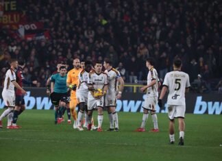 Le pagelle dei giallorossi in Genoa – Lecce: Krstovic non basta, Morente e Pierotti mai in partita