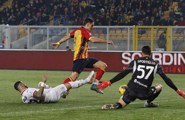 Una doppietta di Krstovic non basta. Il Lecce resuscita anche il Milan, che ne fa 3 e ribalta il match - Corriere Salentino