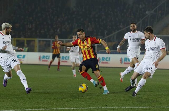Una doppietta di Krstovic non basta. Il Lecce resuscita anche il Milan, che ne fa 3 e ribalta il match - Corriere Salentino