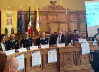 Rifiuti, l’allarme del prefetto: “Dopo la Terra dei fuochi e Foggia, nel mirino anche il Salento”. L’incontro sulla tracciabilità di Lavorosa e CSV